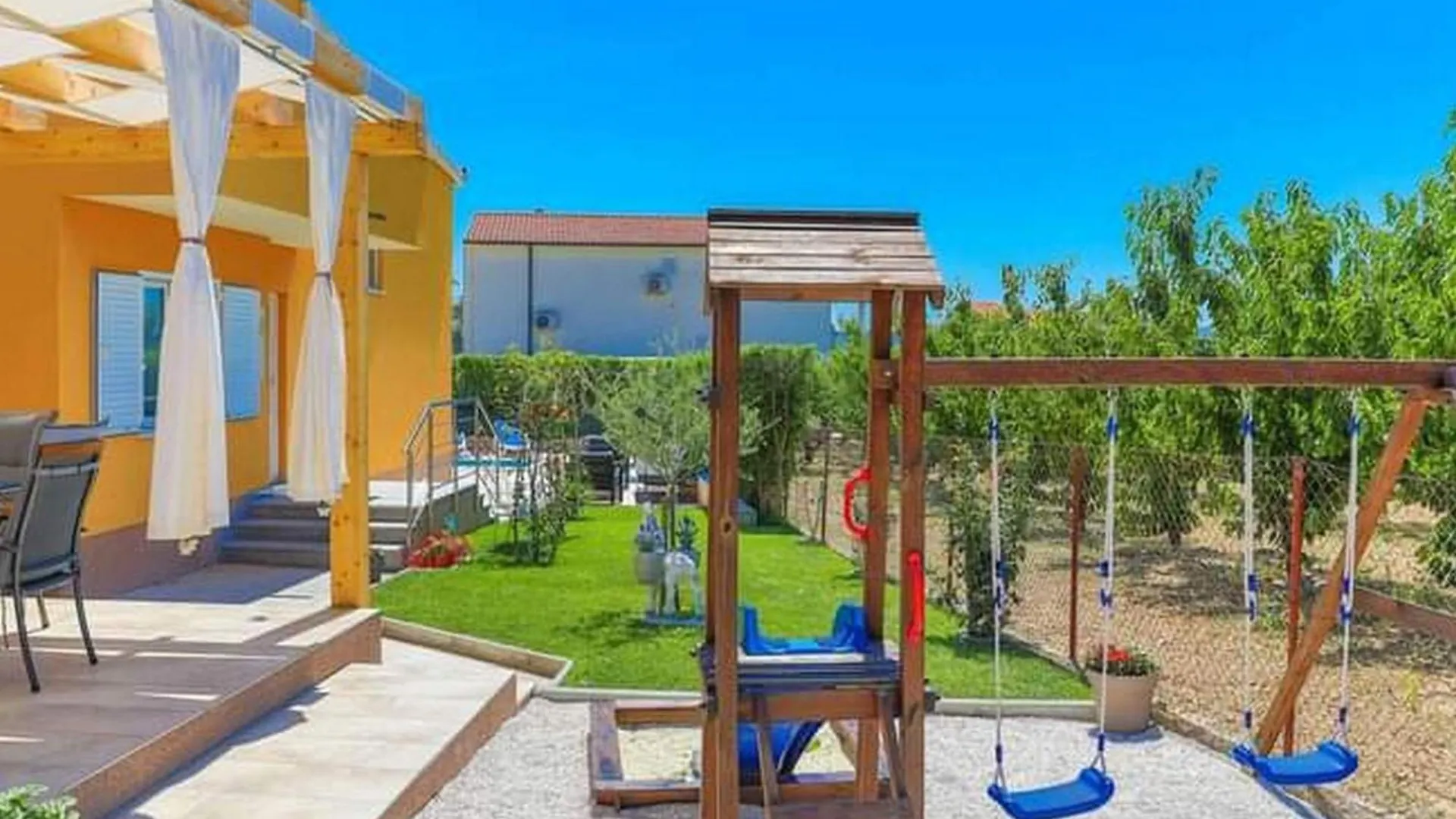 Kastel Luksic Scenic Villa With Pool Kastela 0*,