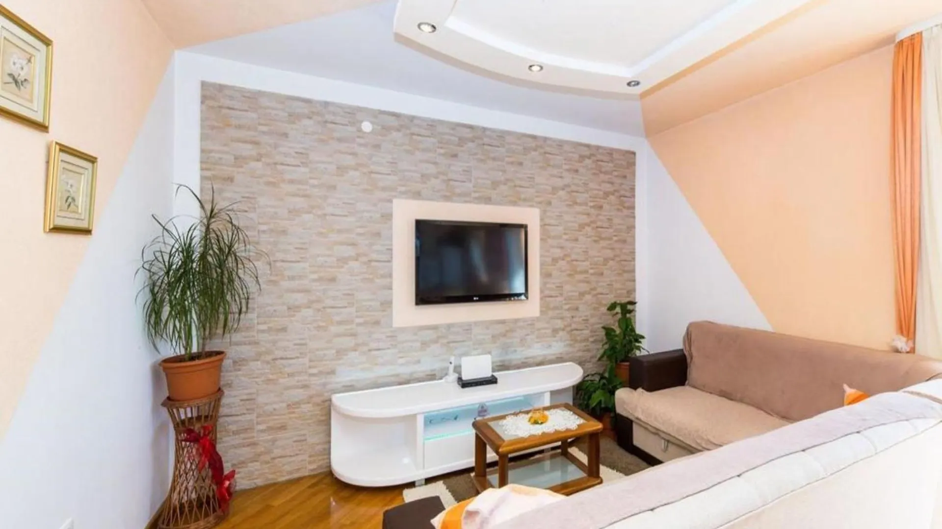Kastel Luksic Scenic Villa With Pool Kastela