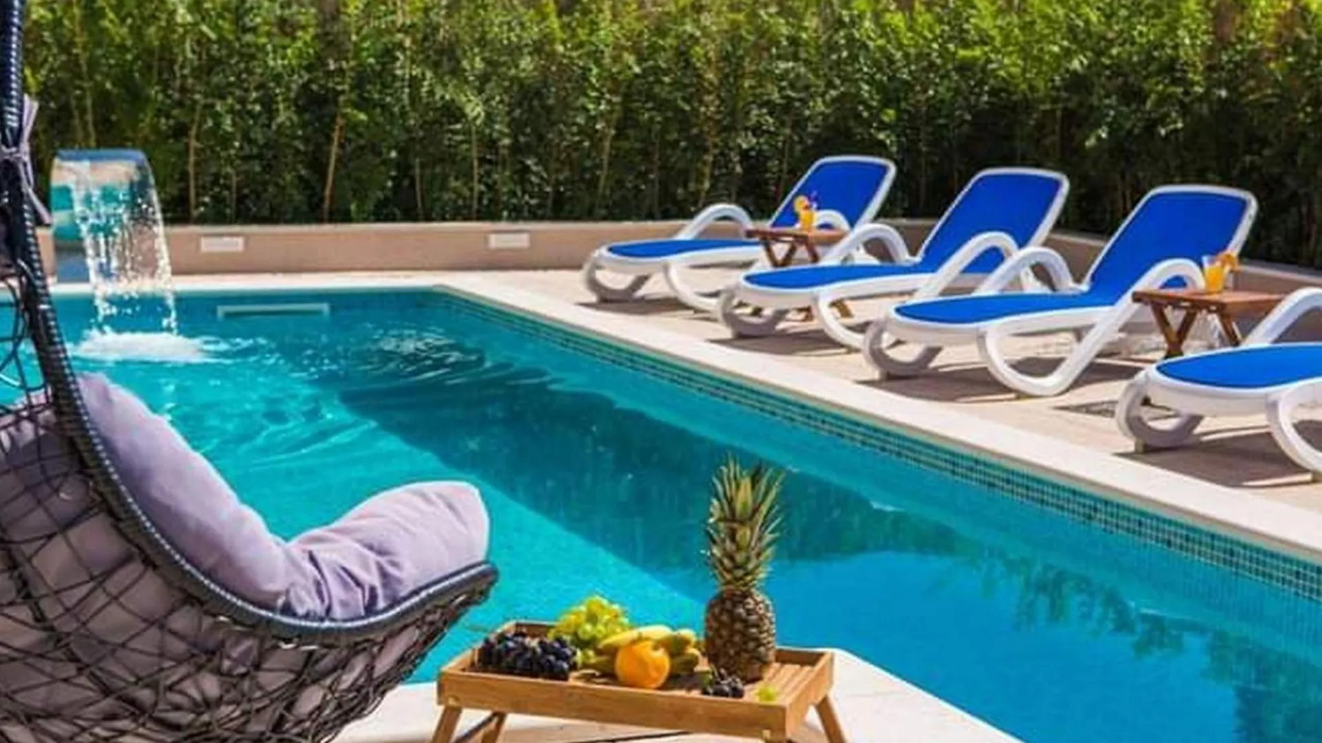 Kastel Luksic Scenic Villa With Pool Kastela Croatia